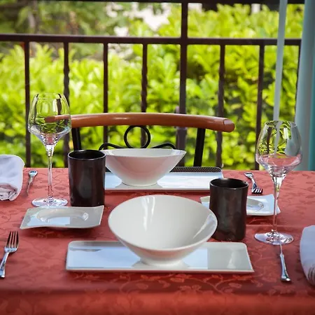Les Loges Du Jardin D'aymeric Frühstückspension